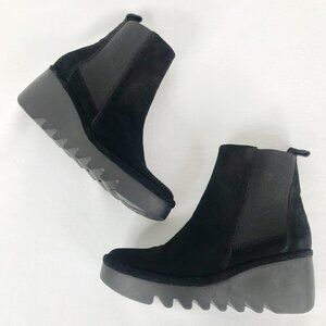 Fly London Wedge Ankle Boots Booties Womens Size EU 39 Black Suede Pull On